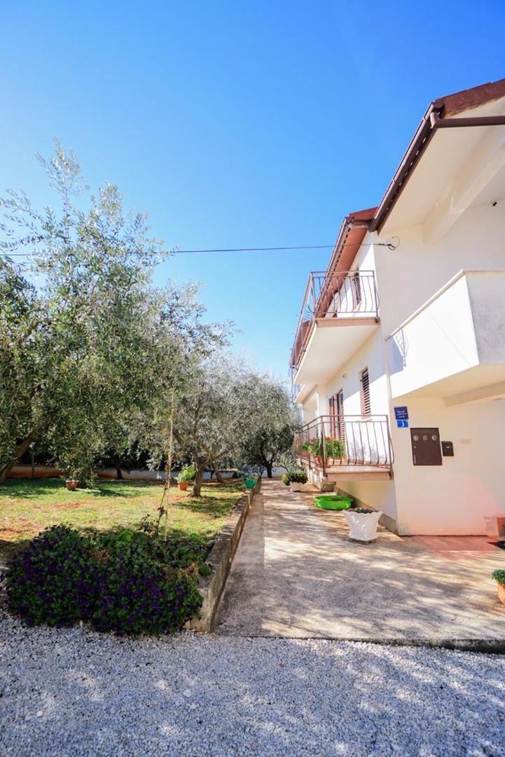 Apartment Daniela Savudrija Exterior photo